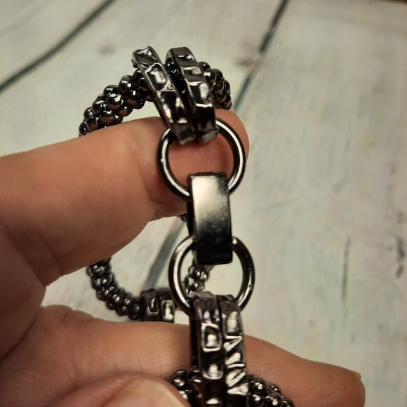 Gunmetal Gray‎ Large Link Circle Bracelet - Picture 3 of 5